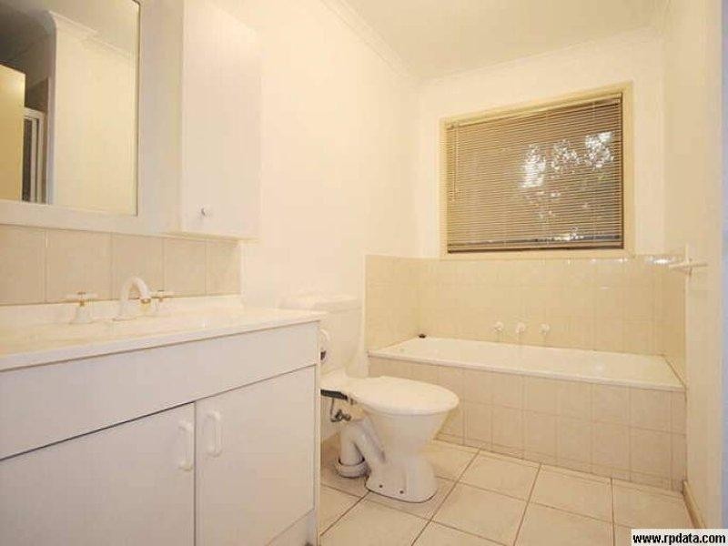 2/247 Gallaghers Road, Glen Waverley VIC 3150