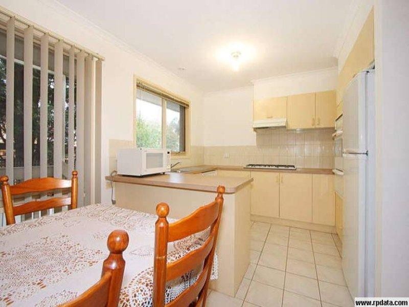 2/247 Gallaghers Road, Glen Waverley VIC 3150