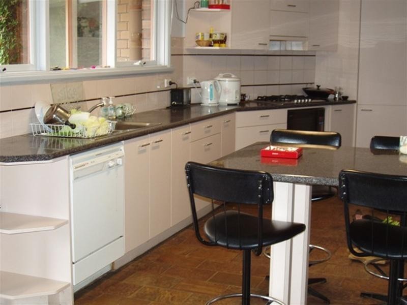 7 Valley View Court, Glen Waverley VIC 3150