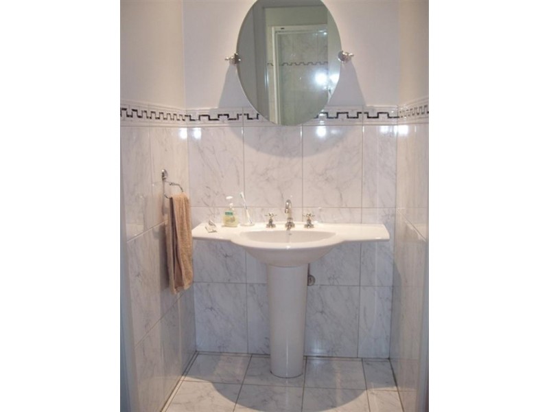 7 Valley View Court, Glen Waverley VIC 3150