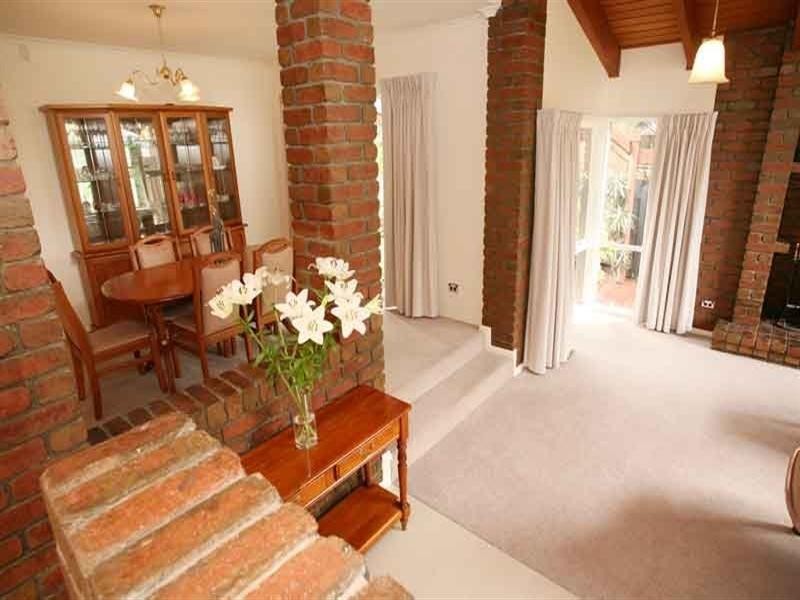 17 Tanya Place, Wheelers Hill VIC 3150