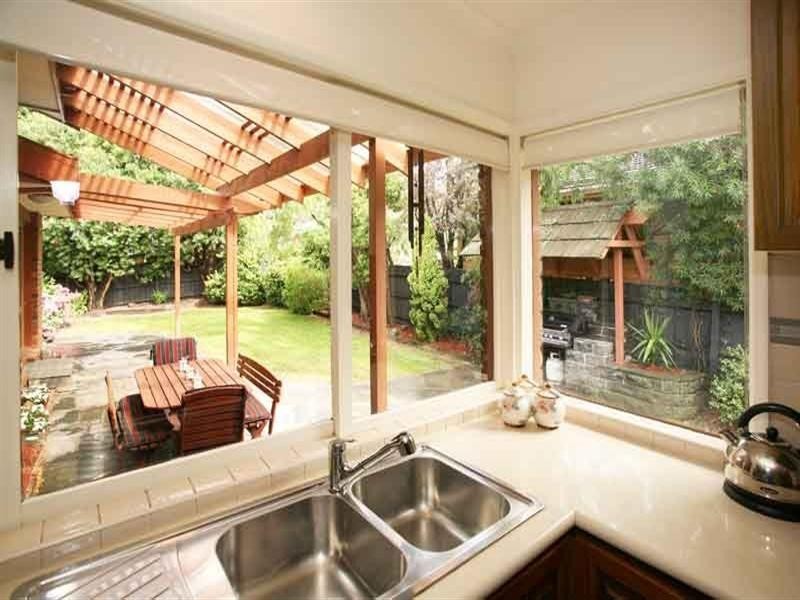 17 Tanya Place, Wheelers Hill VIC 3150