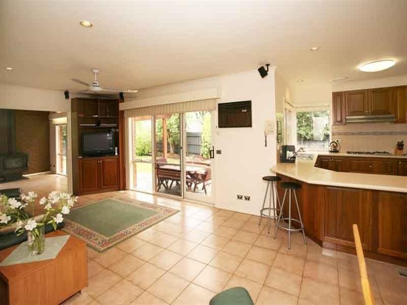 17 Tanya Place, Wheelers Hill VIC 3150