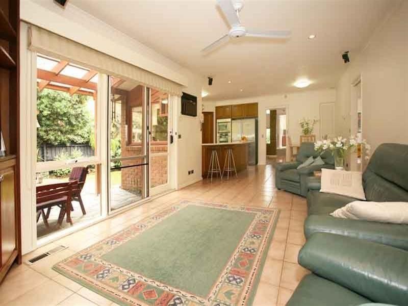 17 Tanya Place, Wheelers Hill VIC 3150