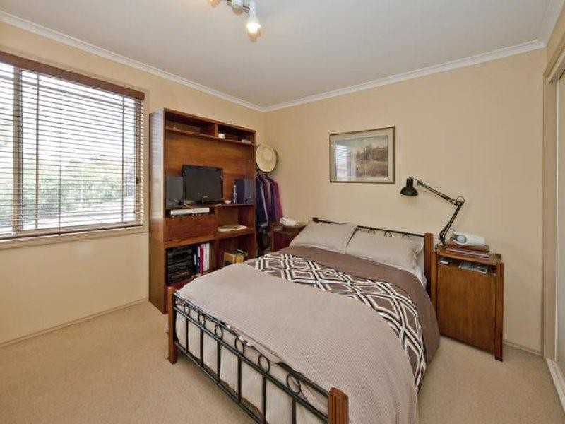 7 Hotham Retreat, Burwood East VIC 3151
