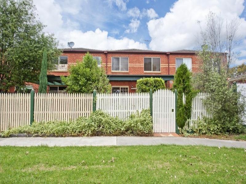 7 Hotham Retreat, Burwood East VIC 3151