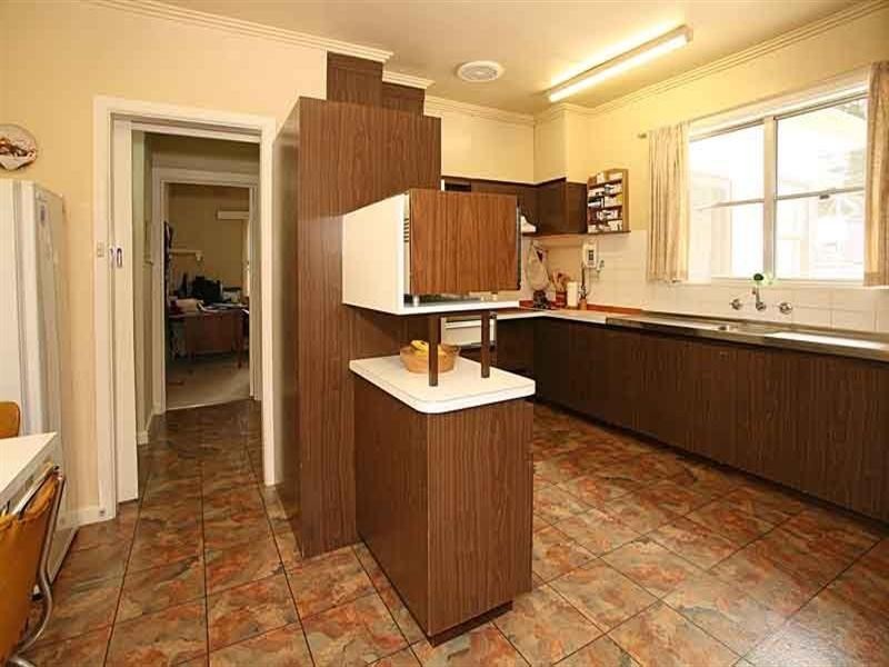 12 Pepperell Avenue, Glen Waverley VIC 3150