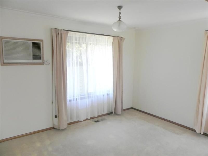 17 Lebanon Crescent, Mulgrave VIC 3170