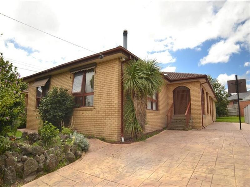 11 Chepstow Court, Noble Park North VIC 3174