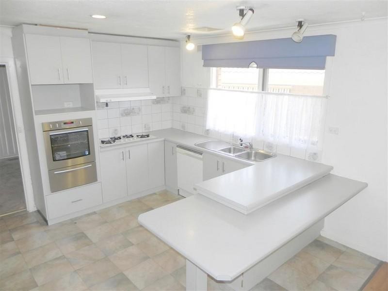 11 Chepstow Court, Noble Park North VIC 3174