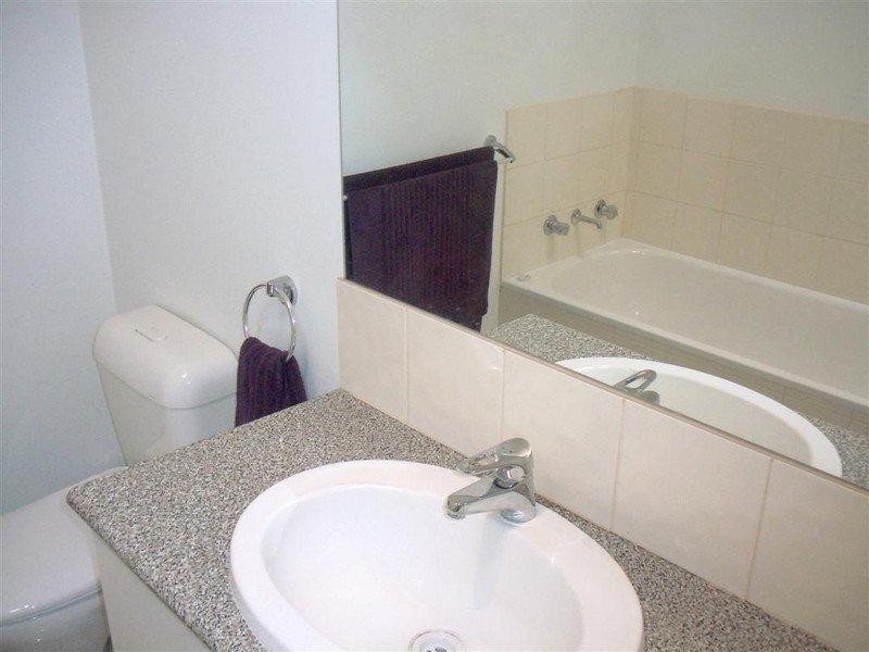 2 Tulloch Grove, Glen Waverley VIC 3150