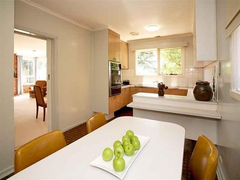 14 Springvale Road, Glen Waverley VIC 3150