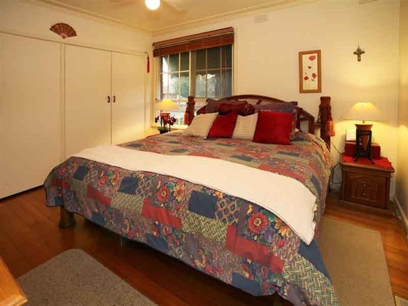 2 Heath Street, Glen Waverley VIC 3150