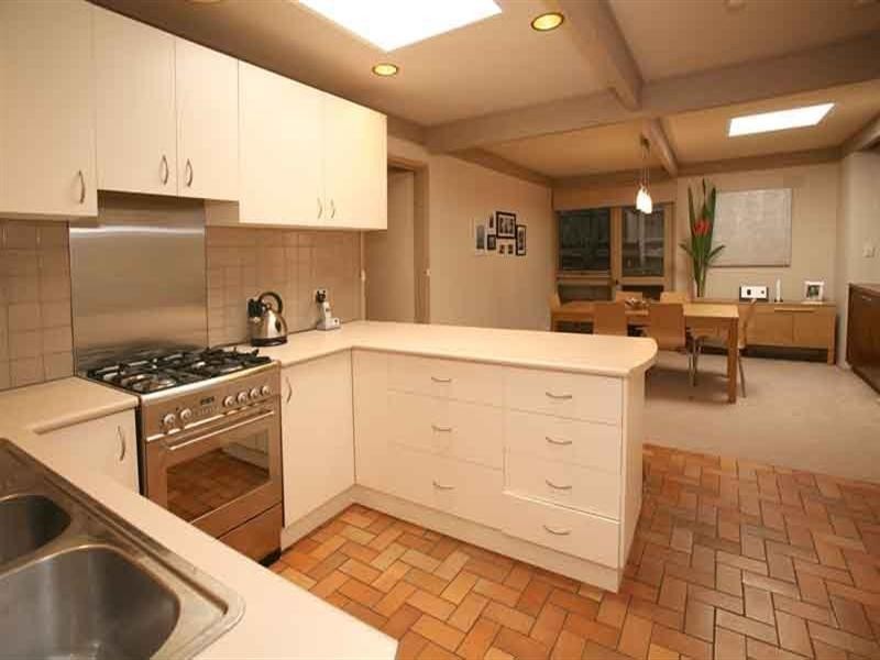 2 Bushland Court, Wheelers Hill VIC 3150