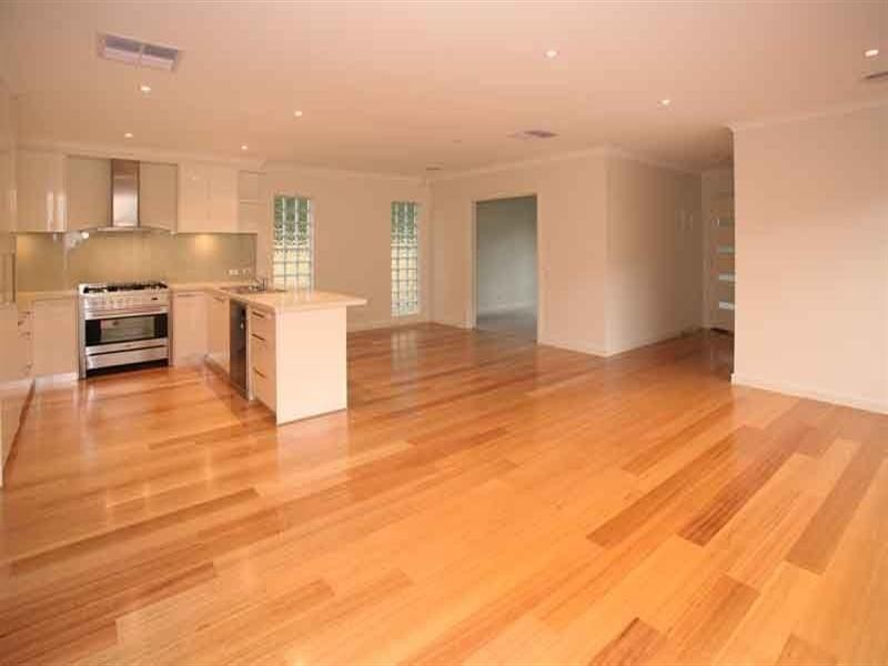 1/766 Waverley Road, Glen Waverley VIC 3150