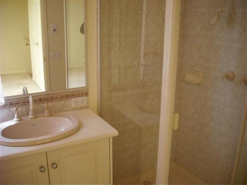 2/39 Jessica Close, Wantirna South VIC 3152