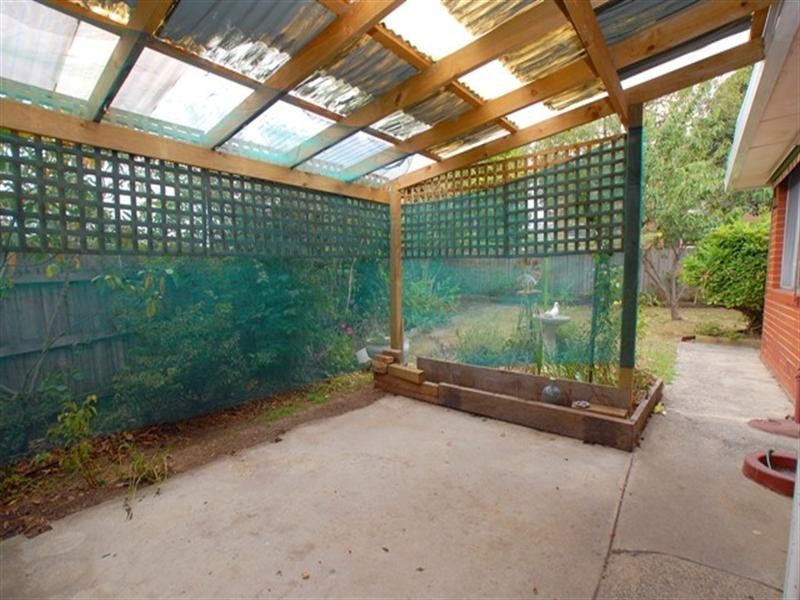 9 Diosma Drive, Glen Waverley VIC 3150