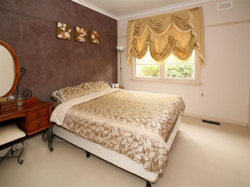 38 Winbirra Parade, Ashwood VIC 3147