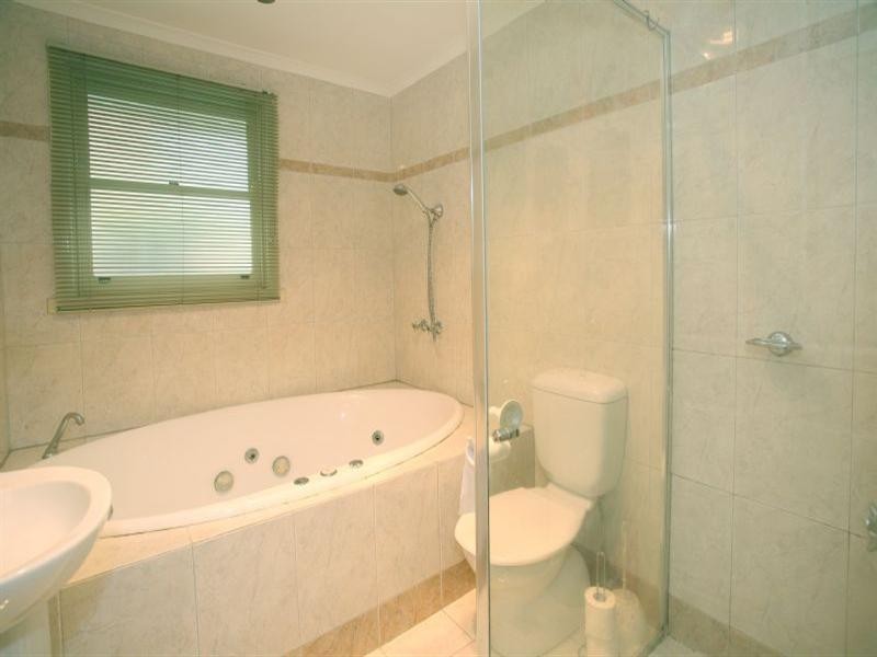 38 Winbirra Parade, Ashwood VIC 3147