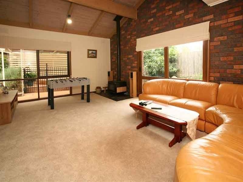 14 Donald Road, Wheelers Hill VIC 3150