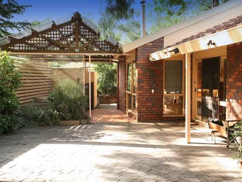 14 Donald Road, Wheelers Hill VIC 3150