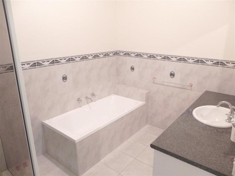 3/5-7 Cole Close, Burwood East VIC 3151