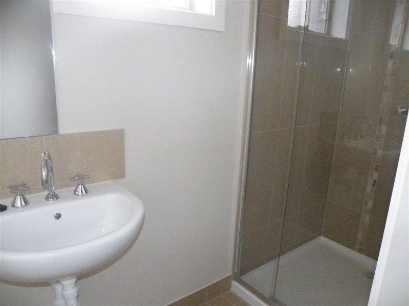 2/1 Wolseley Avenue, Glen Waverley VIC 3150