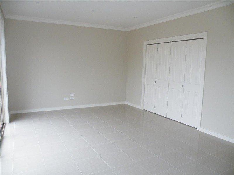 2/1 Wolseley Avenue, Glen Waverley VIC 3150