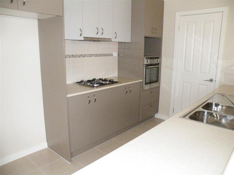 2/1 Wolseley Avenue, Glen Waverley VIC 3150