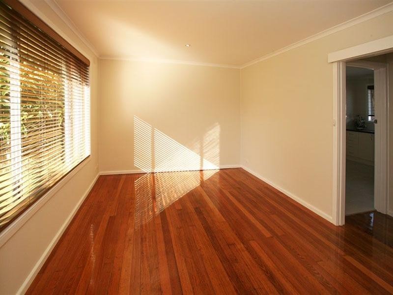 2/28 Florence Street, Glen Waverley VIC 3150