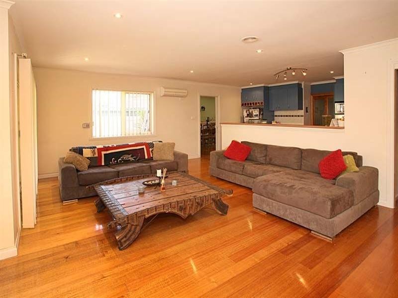 18 Glencairn Street, Mulgrave VIC 3170