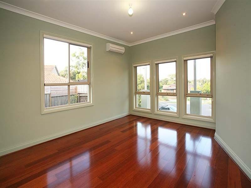 1/6 Henderson Court, Glen Waverley VIC 3150