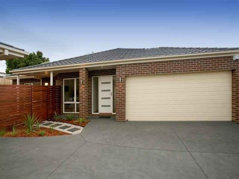 2/766 Waverley Road, Glen Waverley VIC 3150
