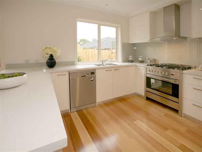 2/766 Waverley Road, Glen Waverley VIC 3150