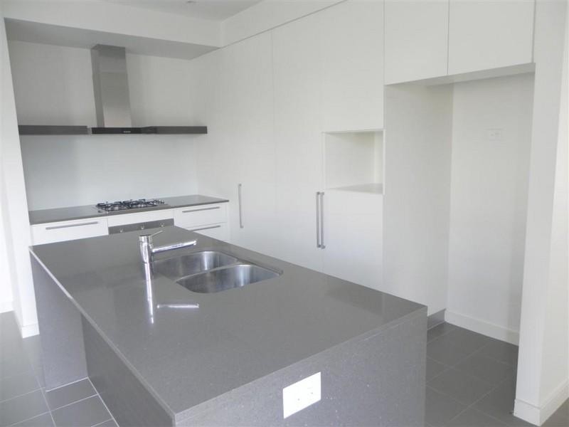 9 Beaconsfield Road, Mulgrave VIC 3170