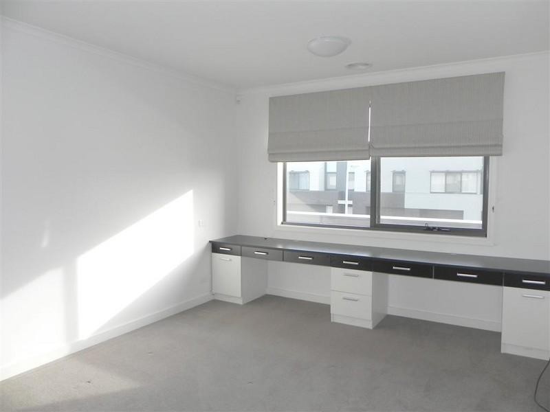 9 Beaconsfield Road, Mulgrave VIC 3170