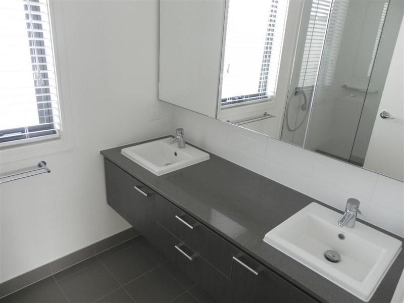 9 Beaconsfield Road, Mulgrave VIC 3170