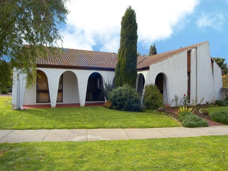 32 Hibiscus Drive, Wheelers Hill VIC 3150