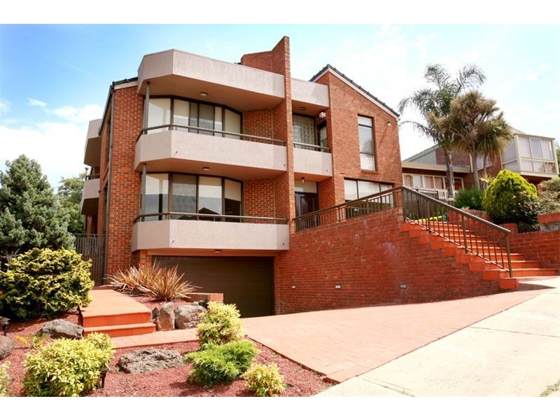 4 Dalkeith Close, Wheelers Hill VIC 3150