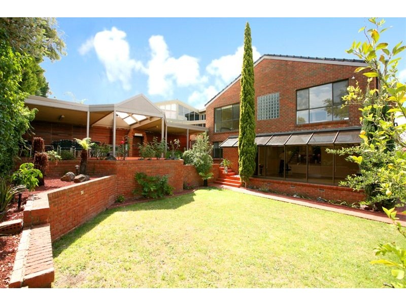 4 Dalkeith Close, Wheelers Hill VIC 3150