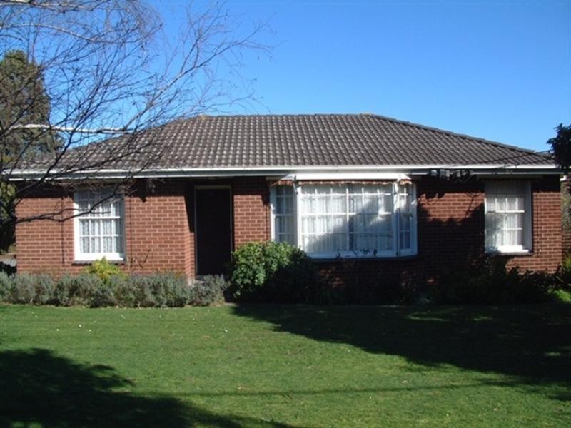 1/596 High Street Road, Glen Waverley VIC 3150