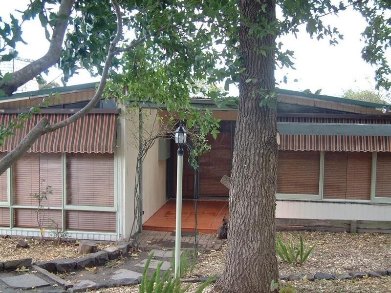 20 Ivanhoe Street, Glen Waverley VIC 3150