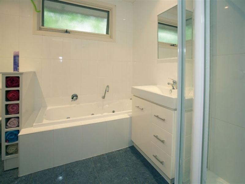 56 Willow Avenue, Glen Waverley VIC 3150