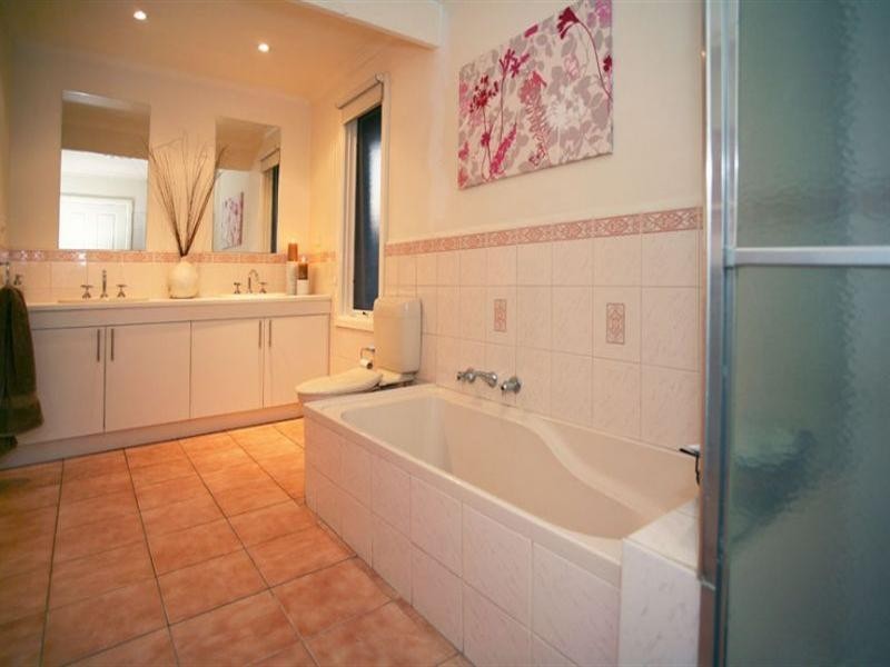 29 Singleton Drive, Mulgrave VIC 3170