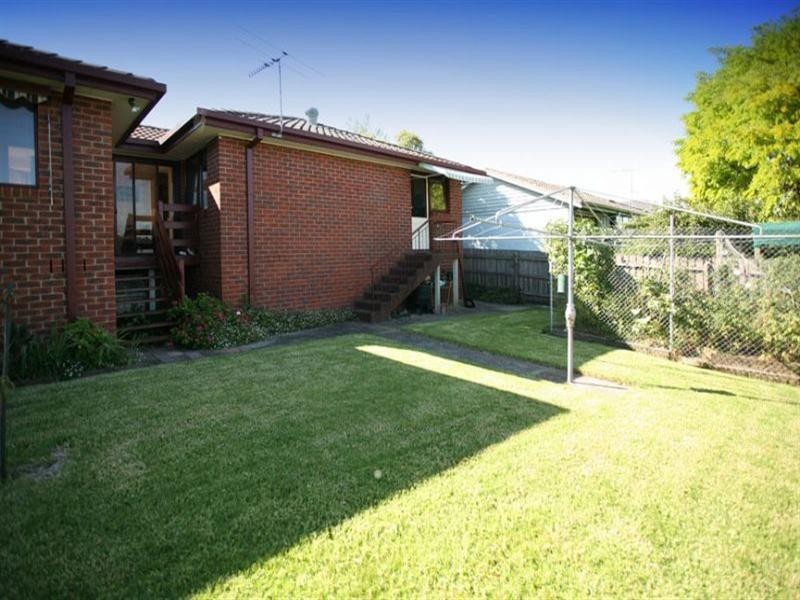 13 Galahad Crescent, Glen Waverley VIC 3150