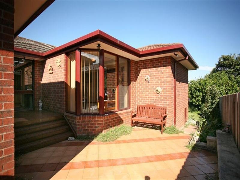 13 Galahad Crescent, Glen Waverley VIC 3150