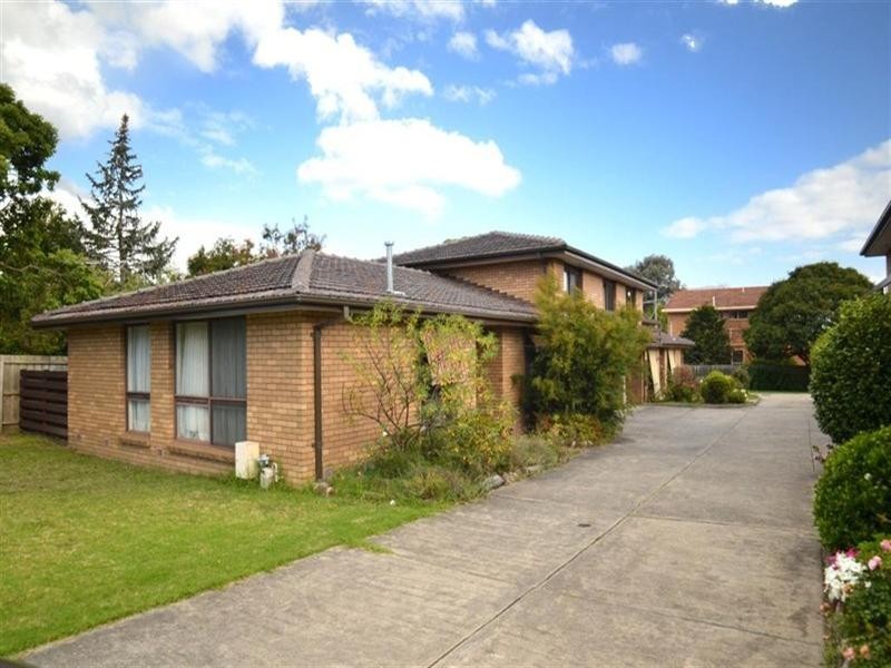1/151-153 Coleman Parade, Glen Waverley VIC 3150