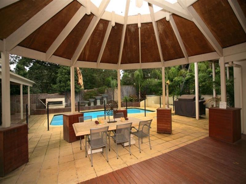 16 Pleasant View Crescent, Wheelers Hill VIC 3150