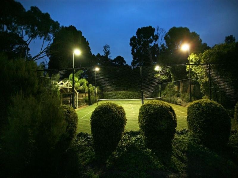 16 Pleasant View Crescent, Wheelers Hill VIC 3150