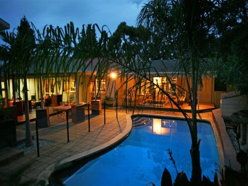 16 Pleasant View Crescent, Wheelers Hill VIC 3150